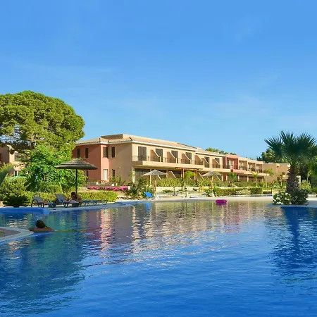 Aphrodite Gardens #11 * פאפוס